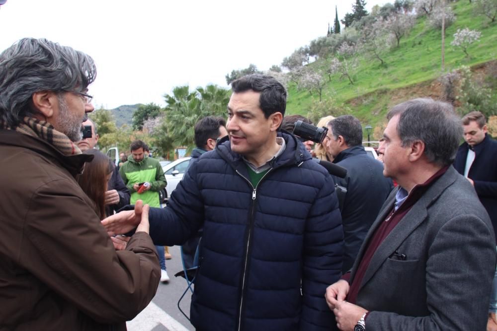 Juanma Moreno visita al operativo de rescate de Julen