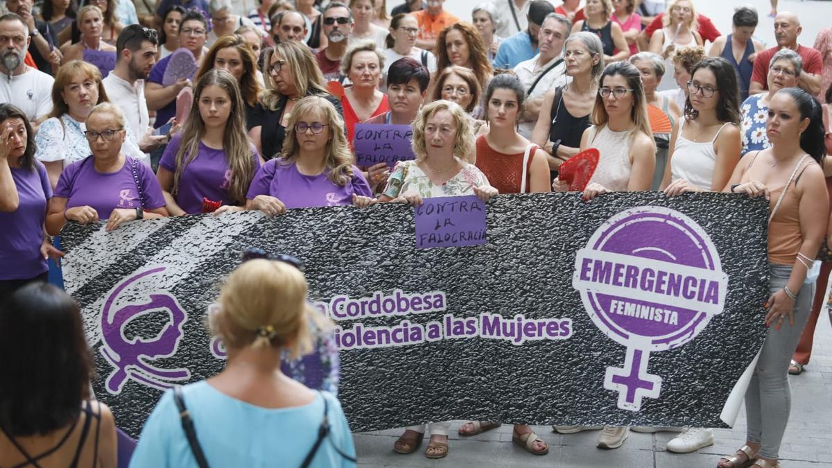 Concentración de repulsa por la agresión sexual en Córdoba.