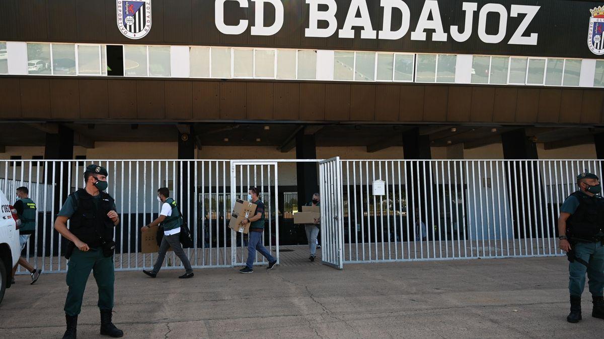 El Badajoz vive una situación crítica a nivel institucional