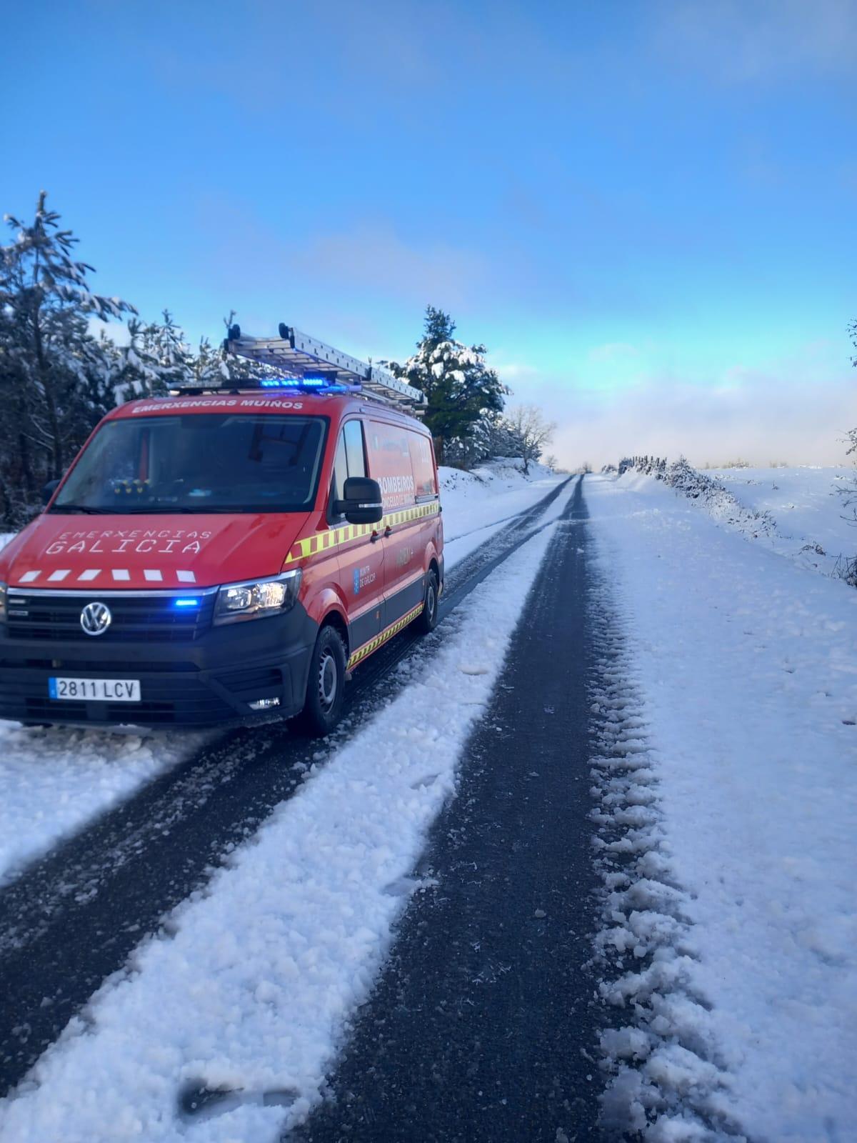 El paisaje nevado de la montaña de Ourense