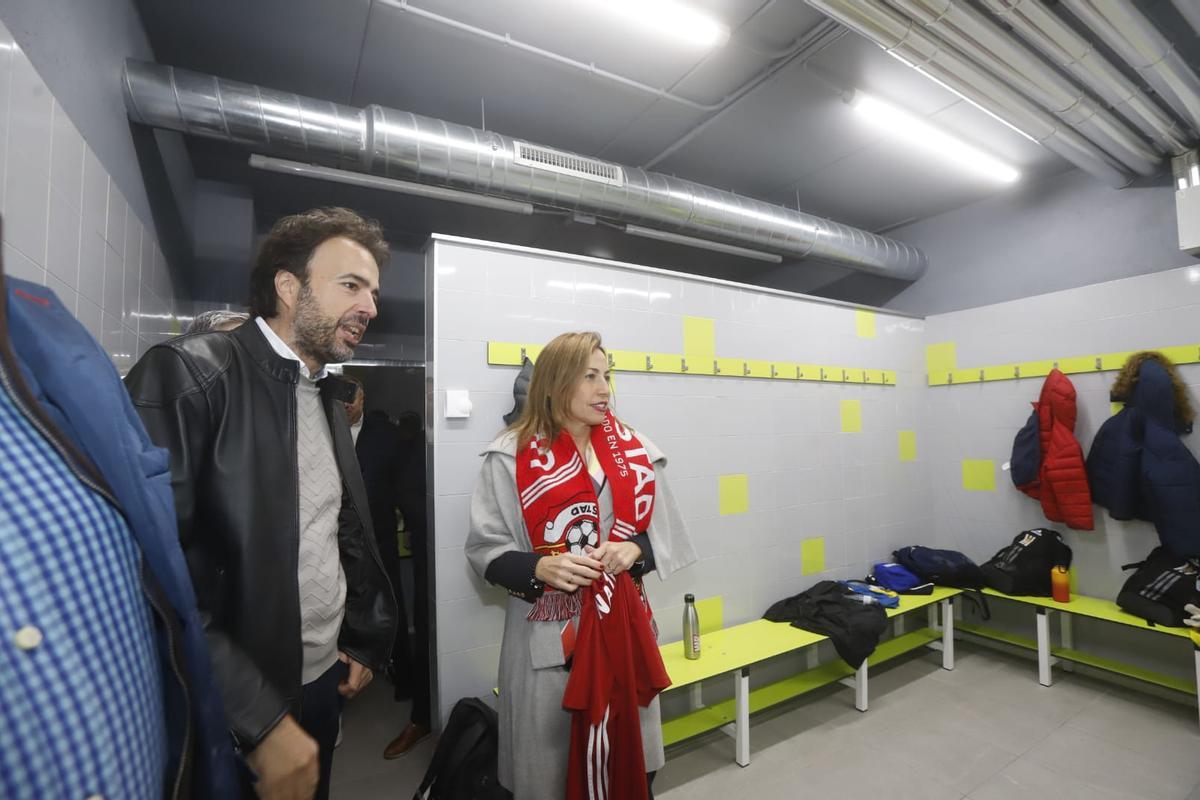 La alcaldesa Natalia Chueca, Iván Azón, Marc Aguado y Pau Sans inaguran los nuevos vestuarios de la UD Amistad