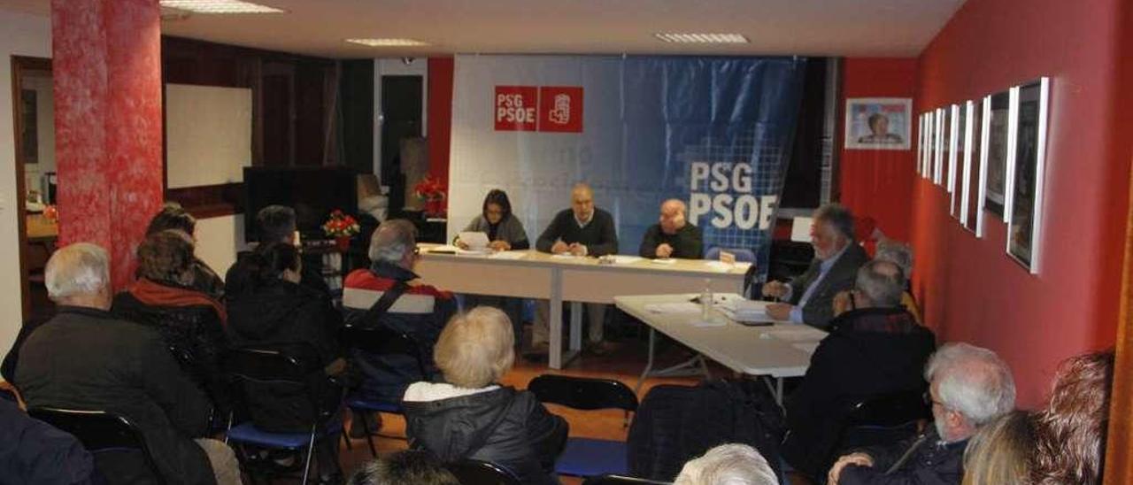 Última asamblea socialista donde se renovó a la ejecutiva y a su secretario xeral. // Santos Álvarez