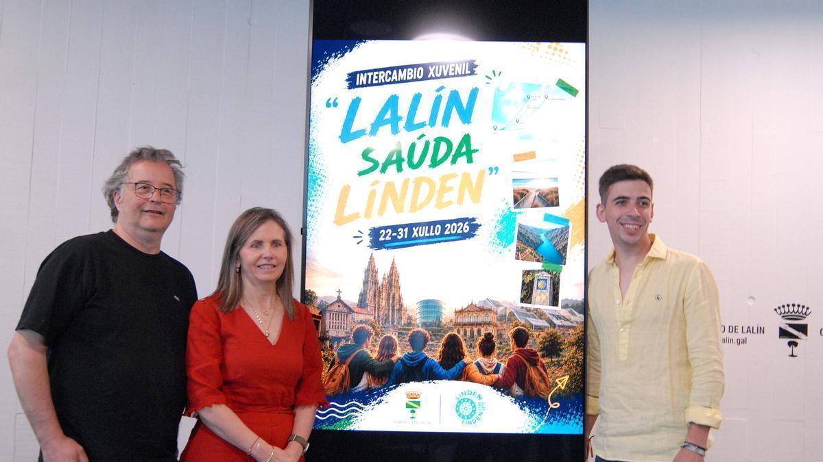Julio Varela, Paz Pérez y Avelino Souto presentaron el encuentro.