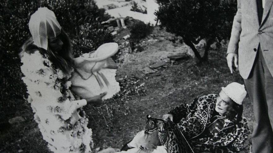 Yolanda Graziani con Salvador Dalí, en 1968.