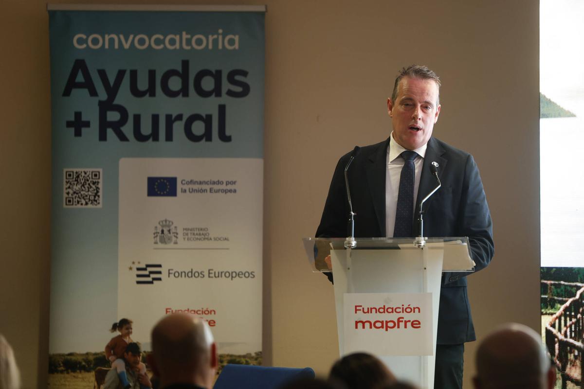 La Infanta Elena visita Oviedo y rompe una lanza en defensa de los pueblos de Asturias
