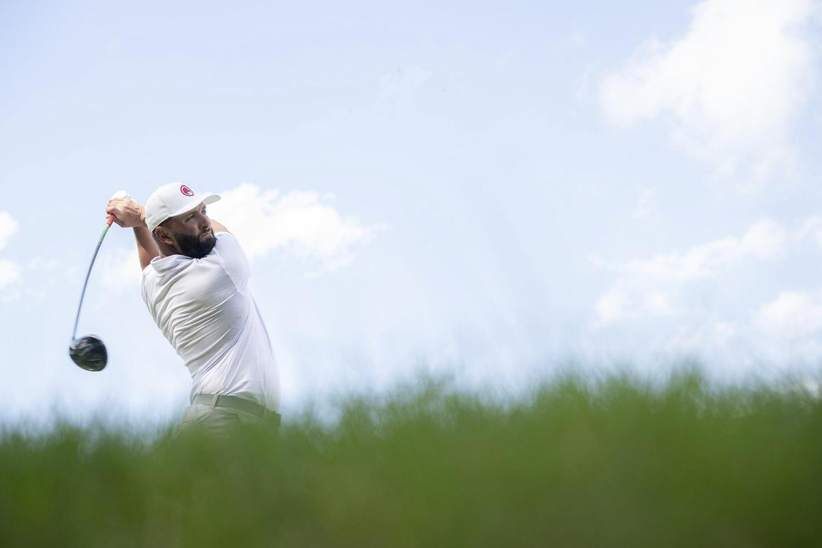 Jon Rahm, golfista español, durante el primer evento del LIV Golf.