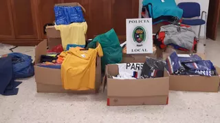 Intervienen 814 prendas falsificadas en el mercadillo municipal de Lucena