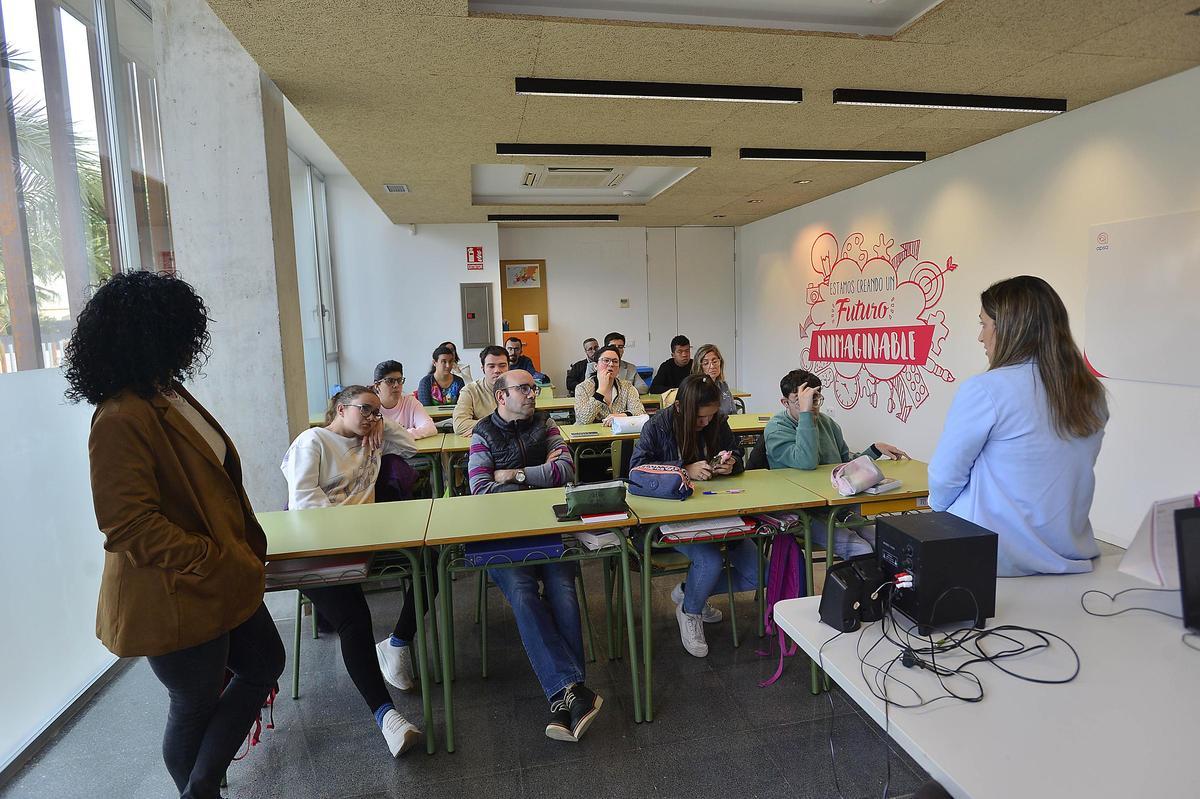 Una de las salas formativas que utiliza la asociación APSA en Elche