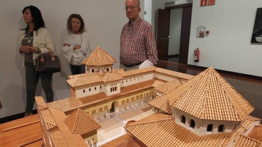 La ONCE celebra en Vigo los 25 años de su Museo Tiflológico con una exposición