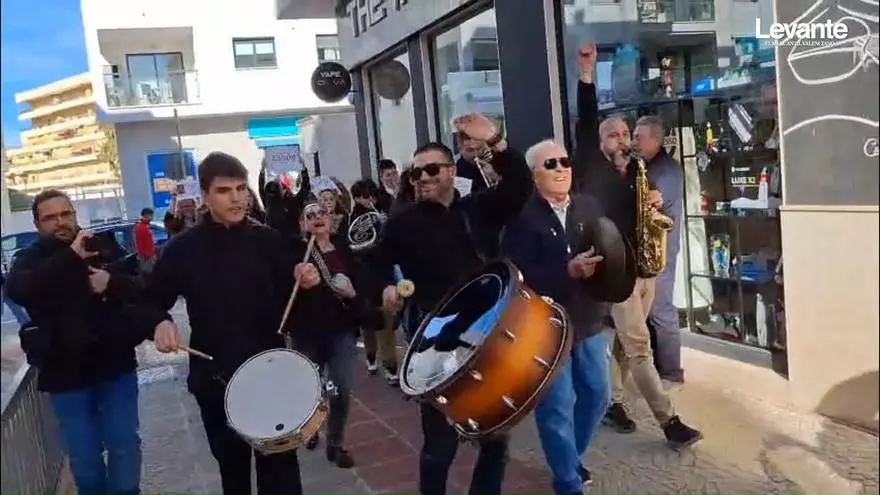 Música para celebrar el cuarto premio que ha caído en la banda de Teulada