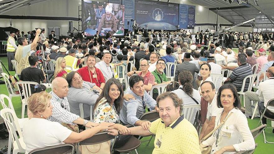 Representantes cordobeses conocen en primera fila la filosofía de los ahmadíes