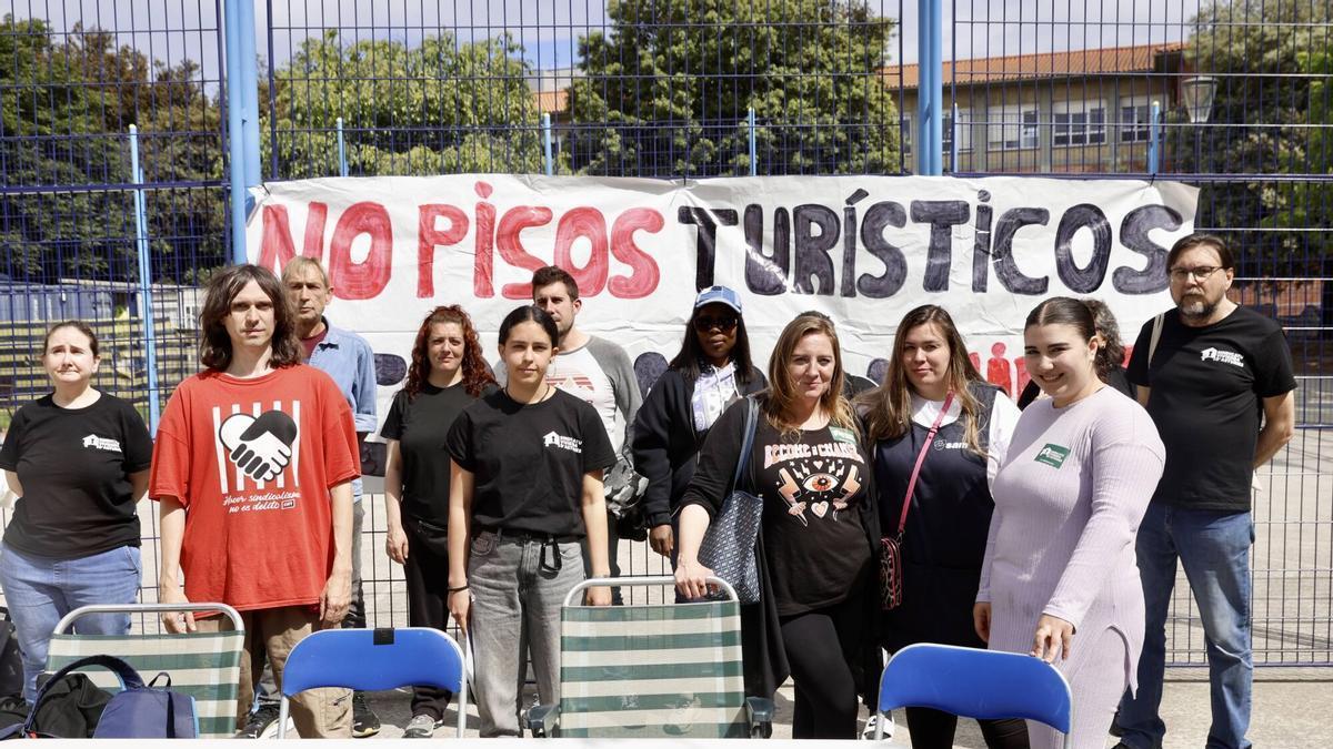 Concentración en el parque de La Serena por el bloque en lucha de la calle Juan Alvargonzález.