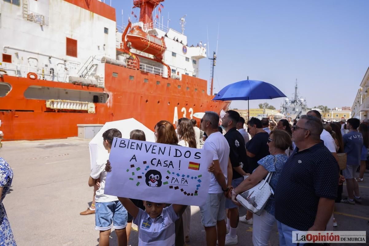 La llegada del buque Hespérides al Puerto de Cartagena, en imágenes