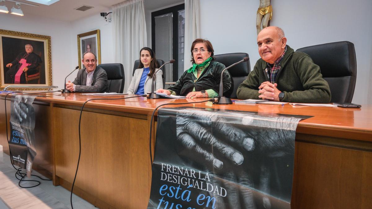 Juan José Montes, Esther Treviño, María Jesús Alfaro y José Antonio Salguero, este martes en la presentación de la campaña.