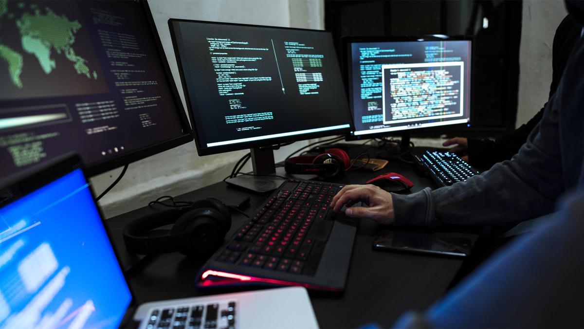 La opacidad con la que operan los hackers dificulta saber el alcance y la motivación final de sus ataques.