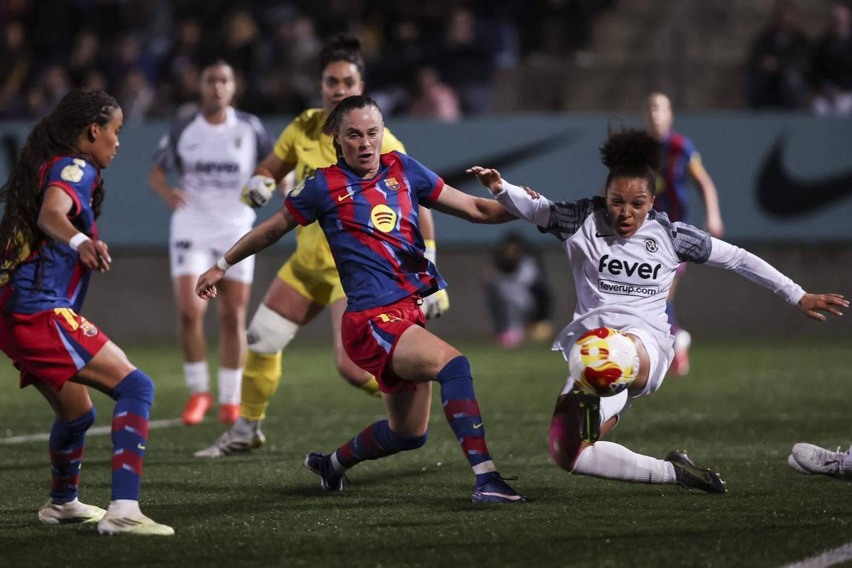 Ewa Barbara Pajor of FC Barcelona in action during the Spanish Cup, Copa de la Reina, football match Semifinal First Leg played between FC Badalona Women and FC Barcelona at Estadi Municipal de Badalona on March 12, 2026 in Badalona, Spain. AFP7 12/03/2026 ONLY FOR USE IN SPAIN. Javier Borrego / AFP7 / Europa Press;2026;SPORT;ZSPORT;SOCCER;ZSOCCER;FC Badalona Women v FC Barcelona - Copa del la Reina Semifinal 1;
