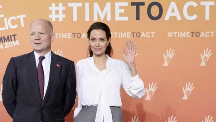 Angelina Jolie preside una cumbre contra la violencia sexual