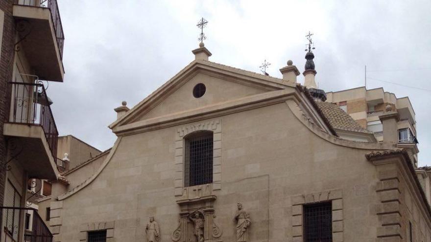 Exterior de la iglesia de San Miguel de Murcia.