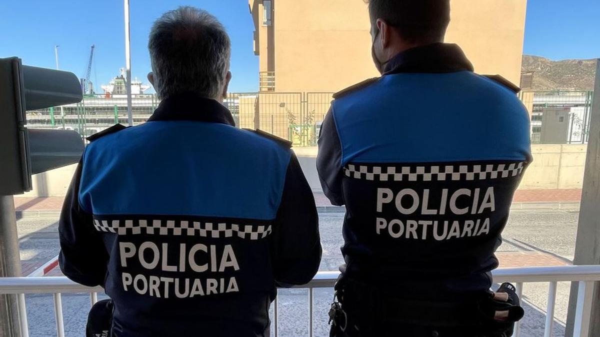 El Puerto de Cartagena saca 19 plazas para trabajar en policía - La Opinión de Murcia