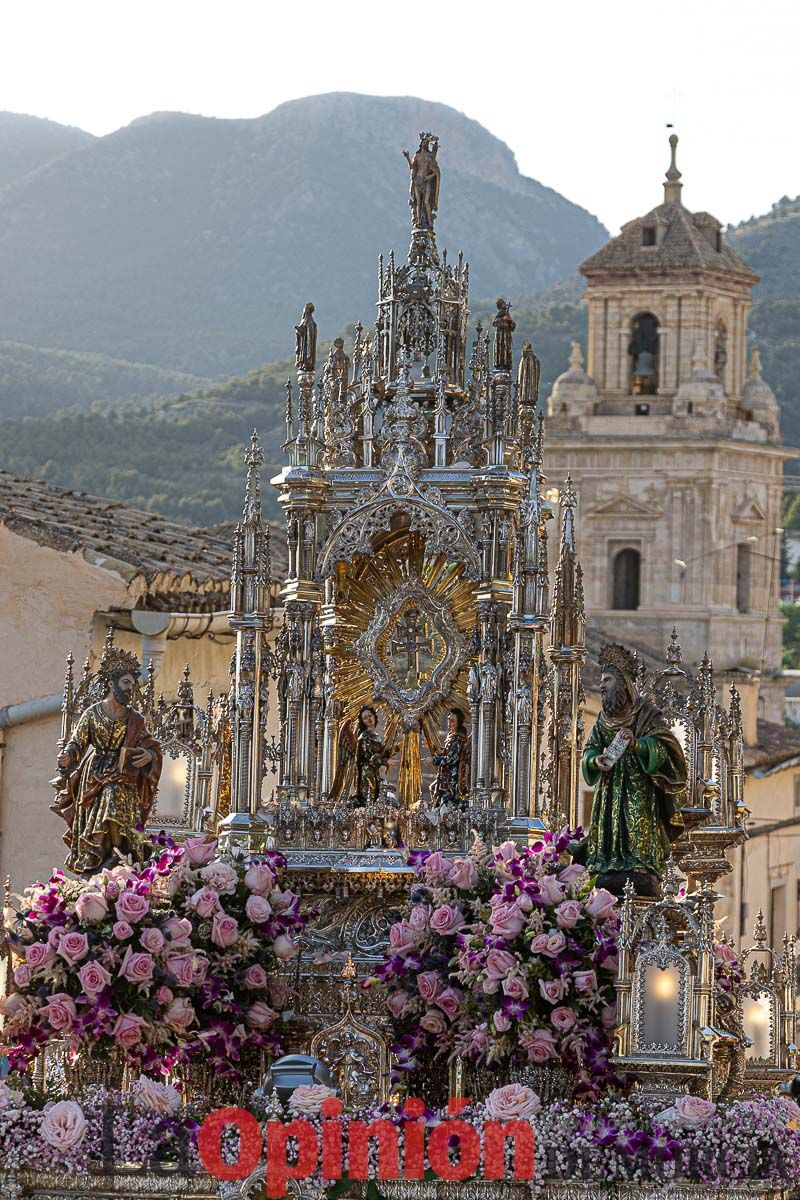 Procesión de regreso de la Vera Cruz a la Basílica