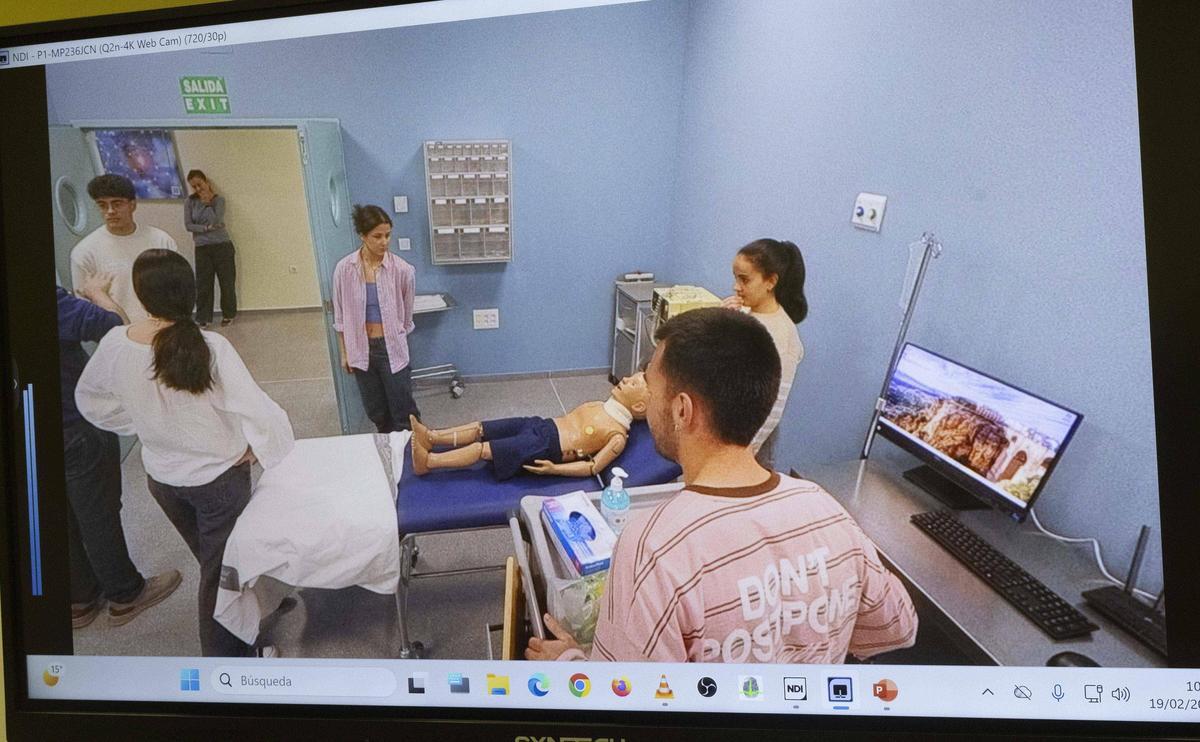 Simuladores inteligentes revolucionan la formación de los futuros médicos