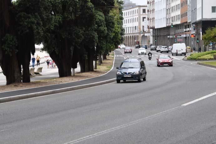 Adiós al carril peatonal de Esclavas a surfistas