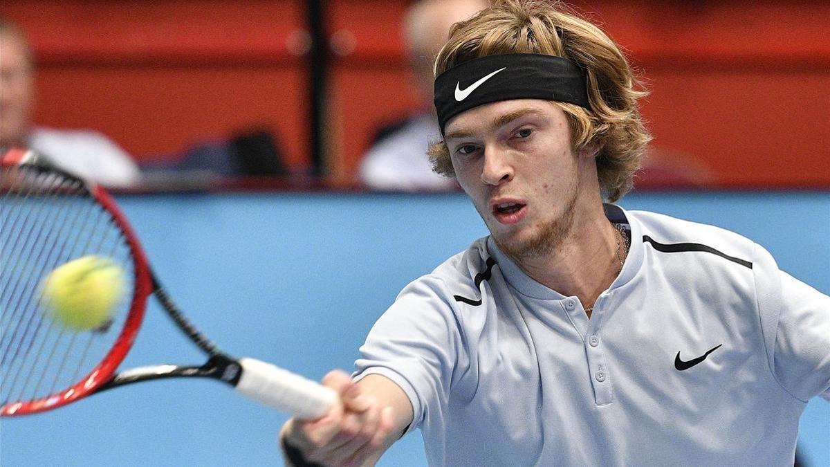 rpaniagua40668889 andrey rublev of russia plays against austria s dominic thie171106135819