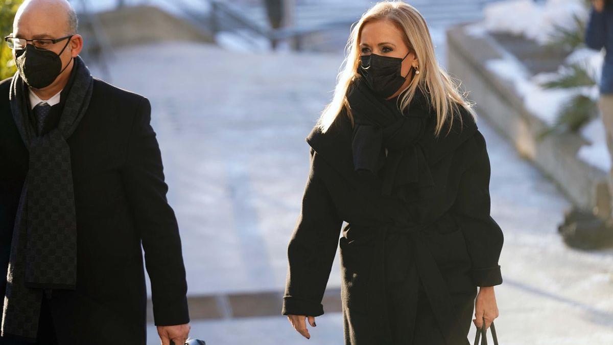 La expresidenta de la Comunidad de Madrid Cristina Cifuentes a su llegada a la Audiencia Provincial.