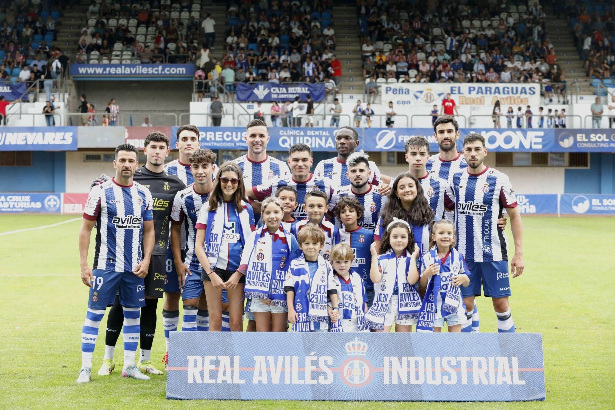 EN IMÁGENES: Partido amistoso entre Real Avilés y Real Sporting