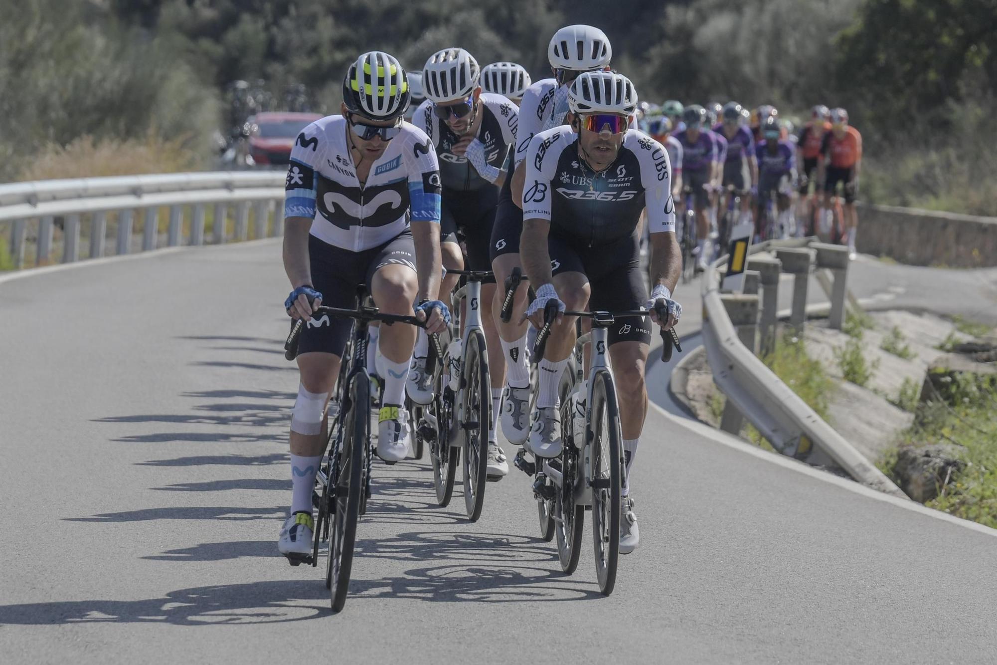 La primera etapa de la Vuelta a Andalucía Ruta del Sol 2025, en imágenes