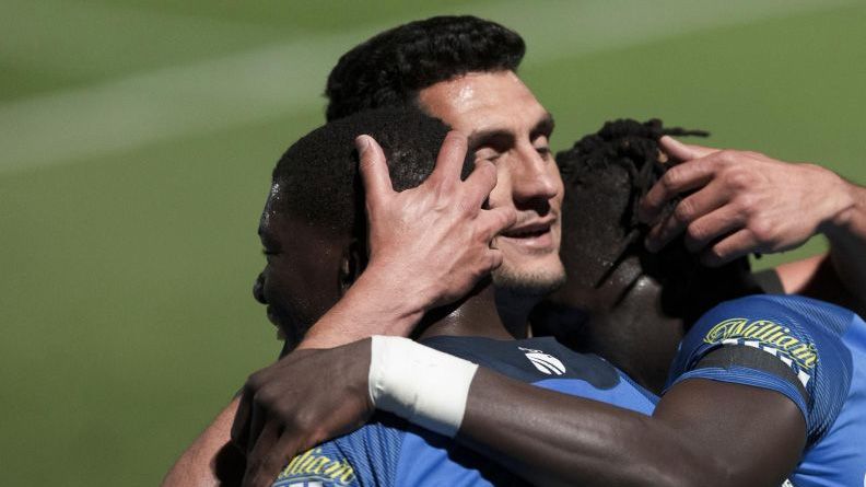 Jugadores del Fuenlabrada, celebrando un gol