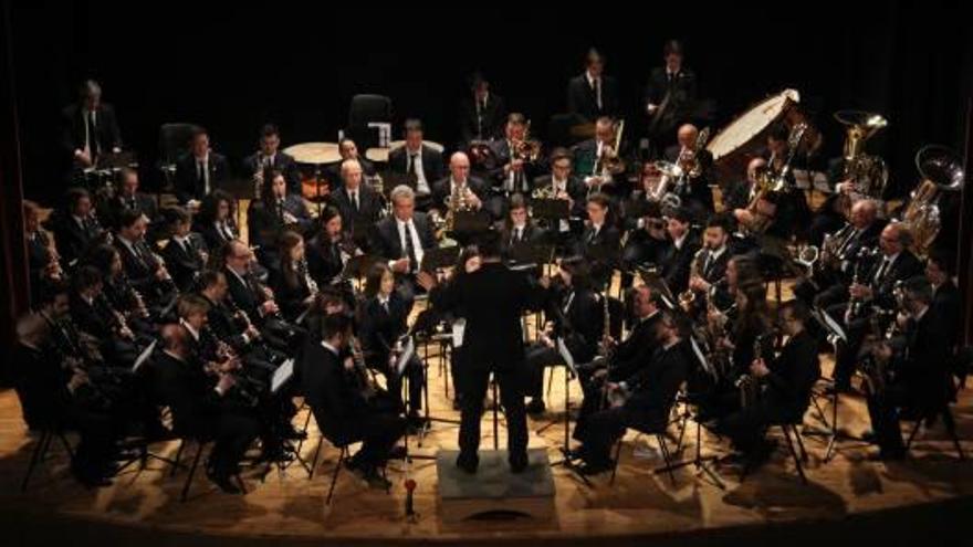 Concierto de marchas procesionales en Alcoy