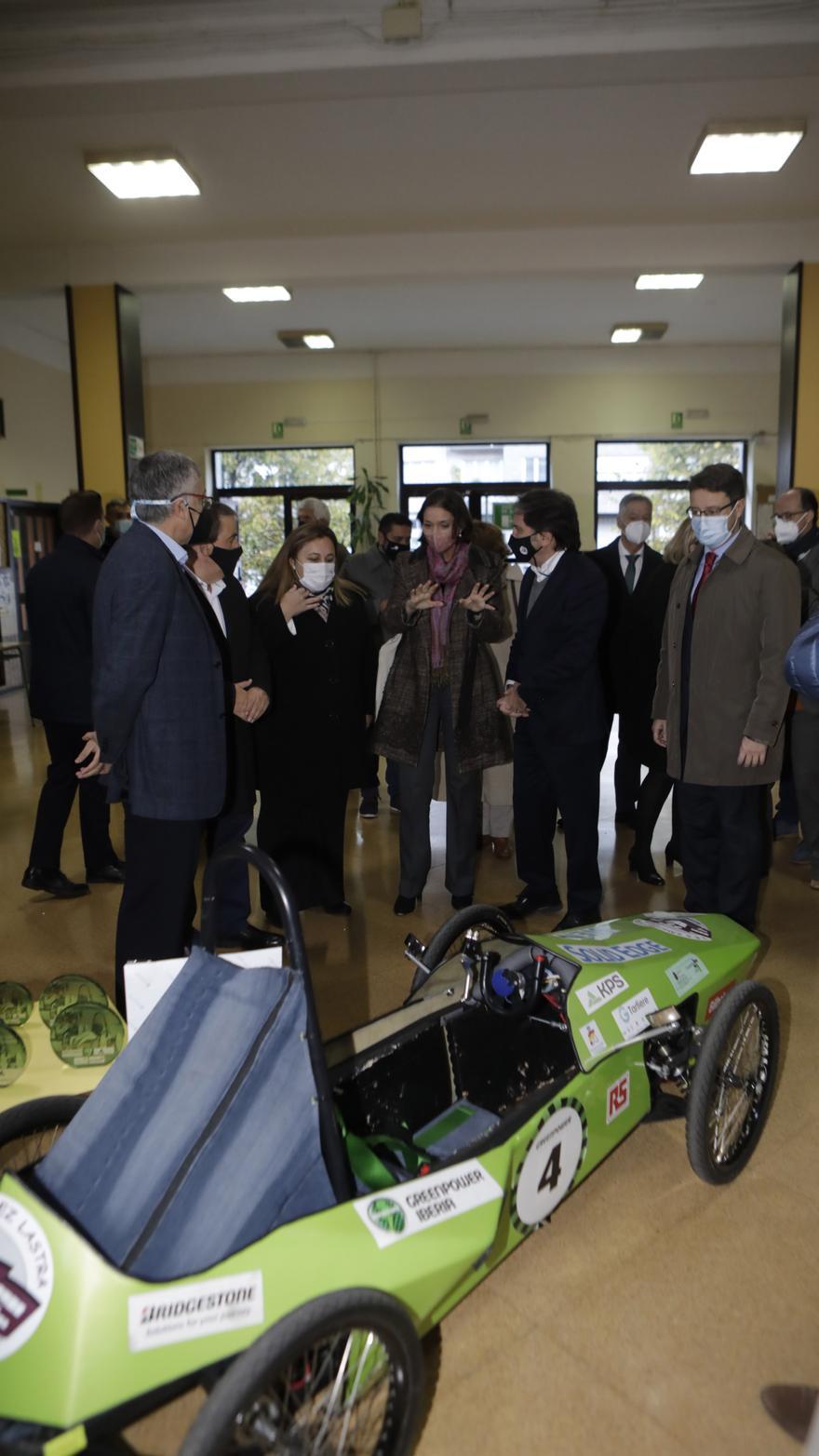 La Ministra Maroto en Asturias, con la Formación Profesional: así fue su visita al IES Sánchez Lastra