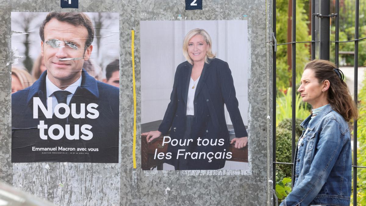 Francia decide su futuro con Macron como favorito en las encuestas frente a la ultraderecha.