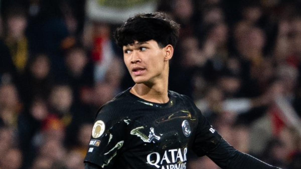 Dro Fernández, durante el partido del PSG ante el Lens