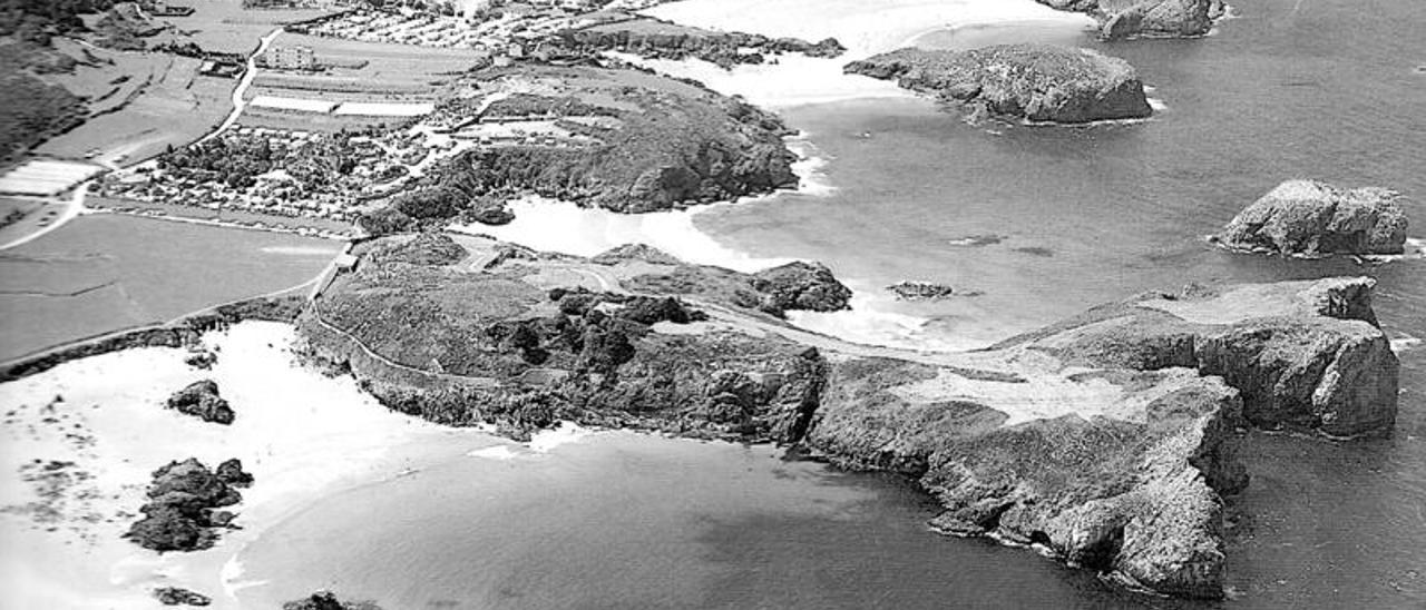 Vista aérea de la península de Borizu, en Llanes.