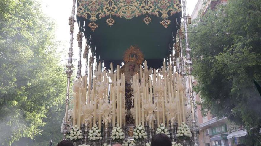 Paso de palio de la Virgen de la Esperanza del Valle.