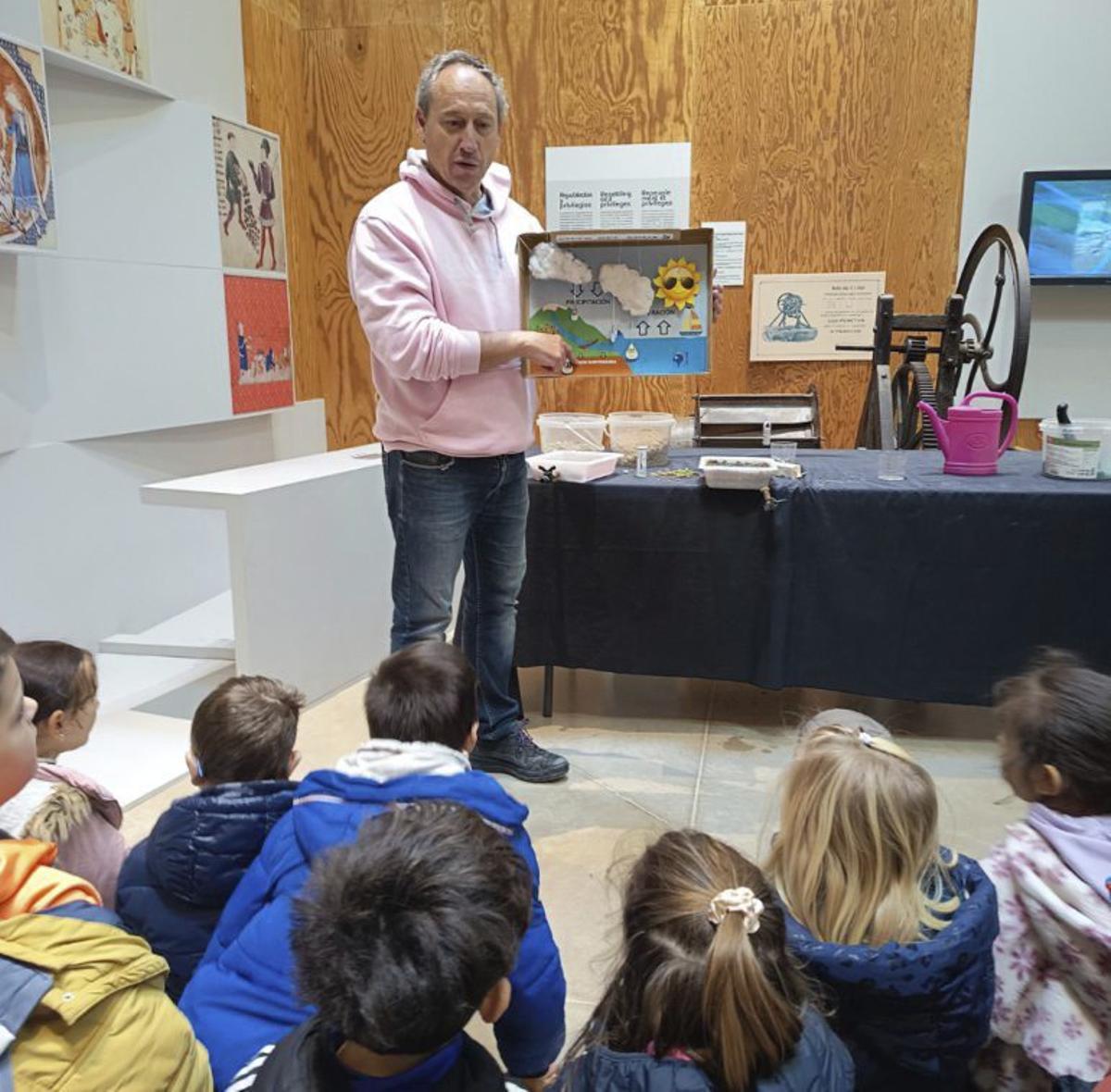 En la jornada participaron alumnos de Infantil y Primaria. | AQUAGRARIA