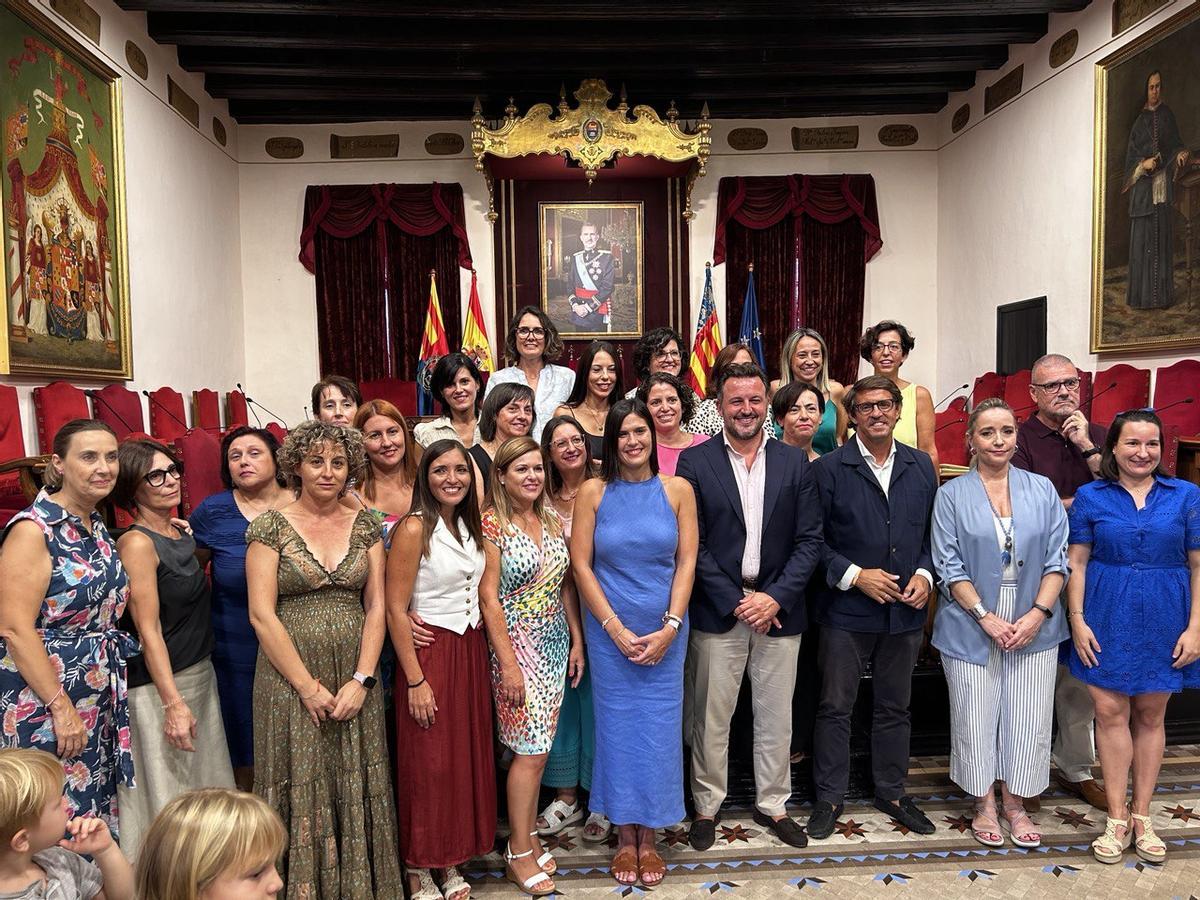 Jura o promesa de interinos como nuevos funcionarios del Ayuntamiento de Elche recientementeÇ