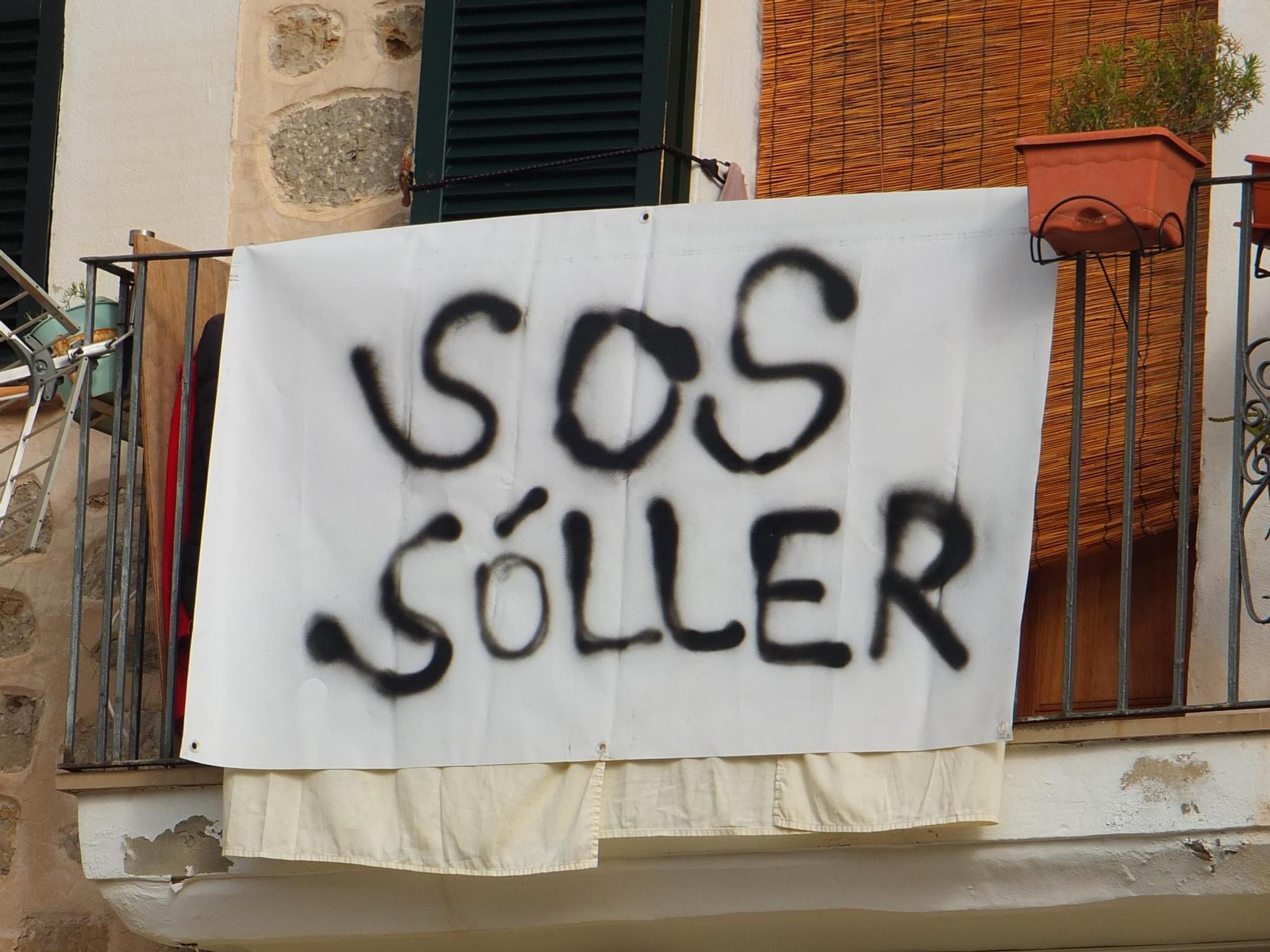 Protesta contra la saturación en Sóller