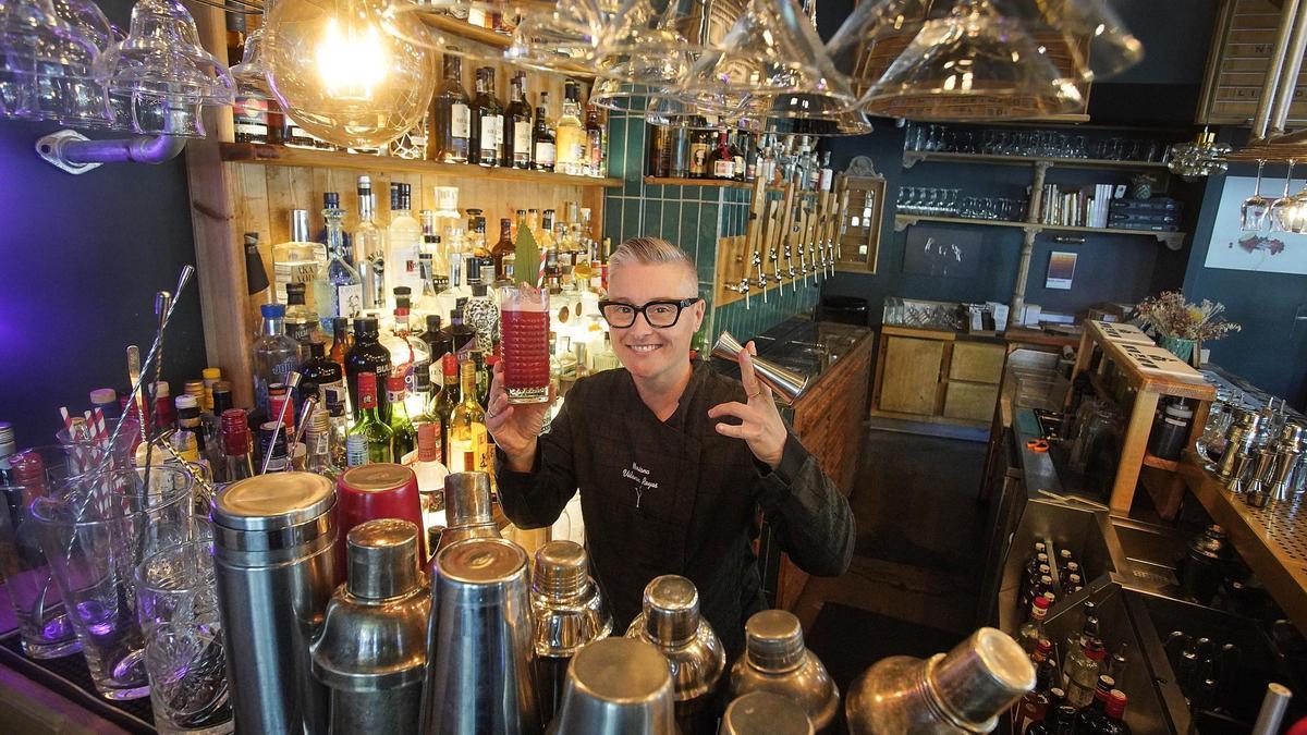 La bartender professional Mariona Vilanova, propietària del Nykteri's Cocktail Bar.