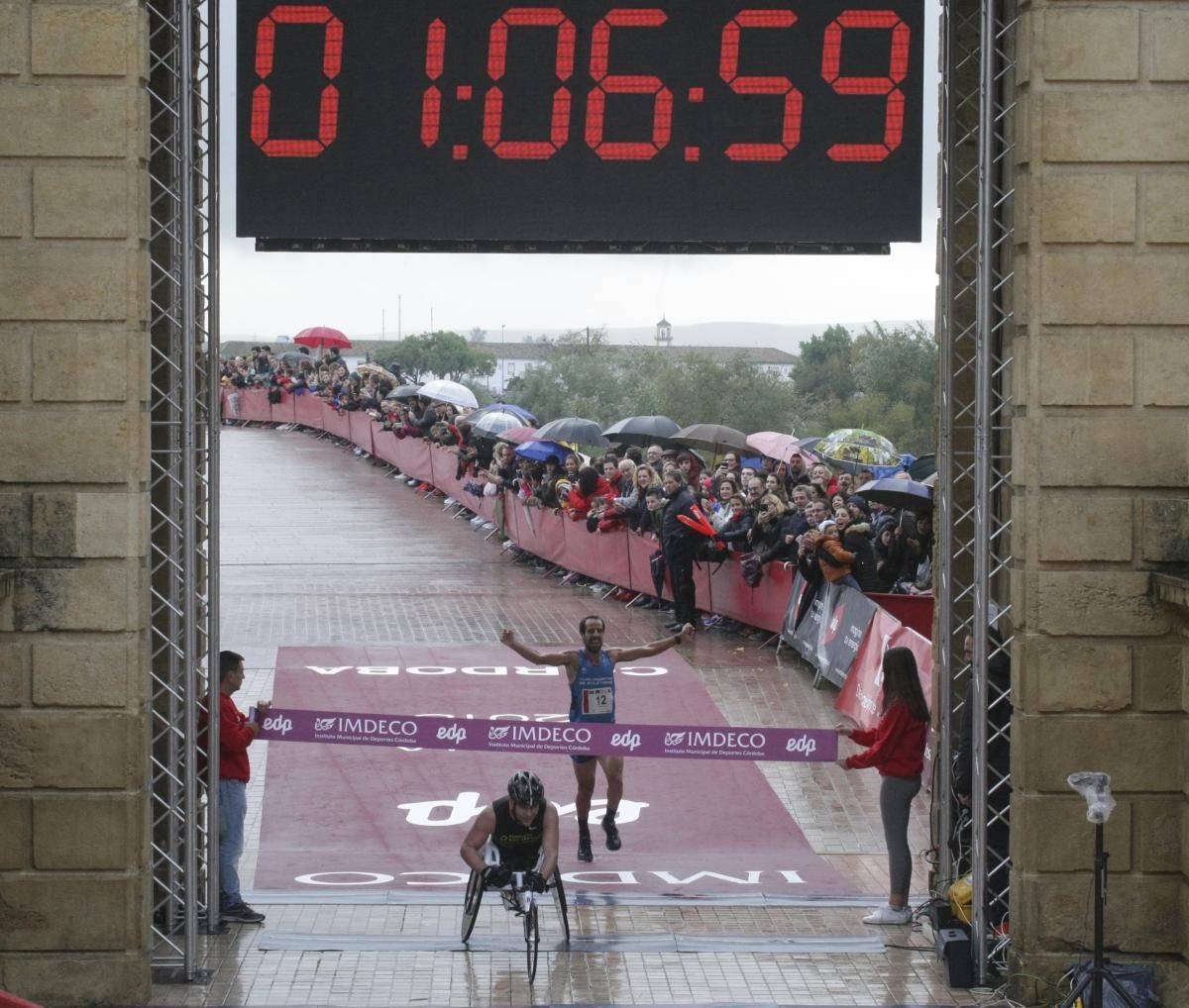 Solo para Héroes: La Media Maratón de Córdoba en imágenes