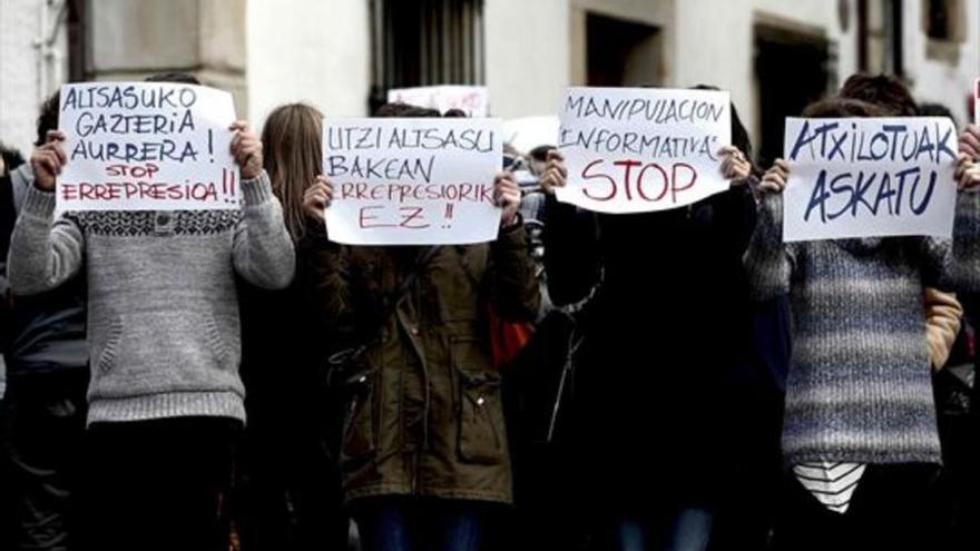 Los ocho acusados de agredir a los guardias civiles en Alsasua serán juzgados entre el 16 y el 27 de abril