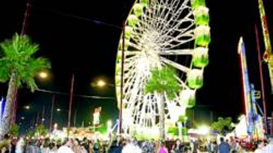 La Virgen del Mar lleva la fiesta a Almería