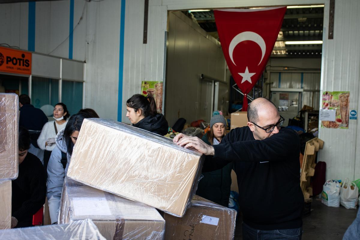 Voluntarios de Barcelona envían ayuda a las victimas terremoto de Turquía