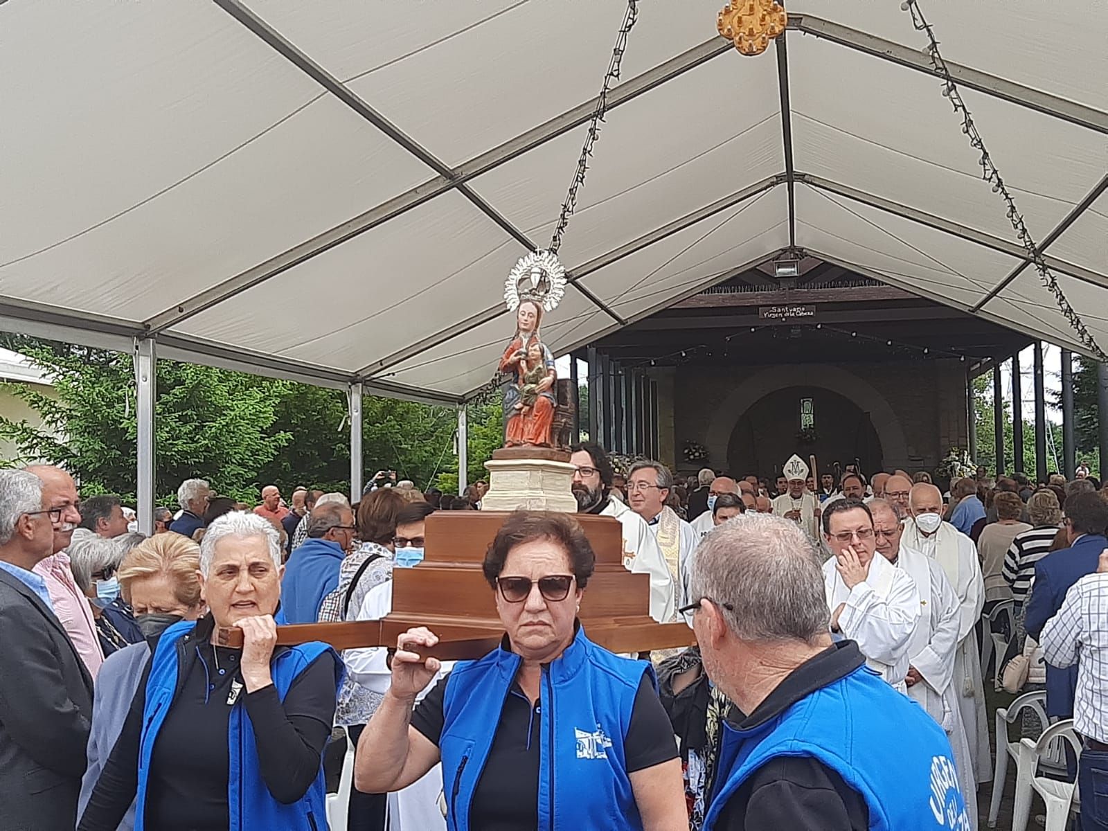 Meres (Siero) celebra a la Virgen de la Cabeza