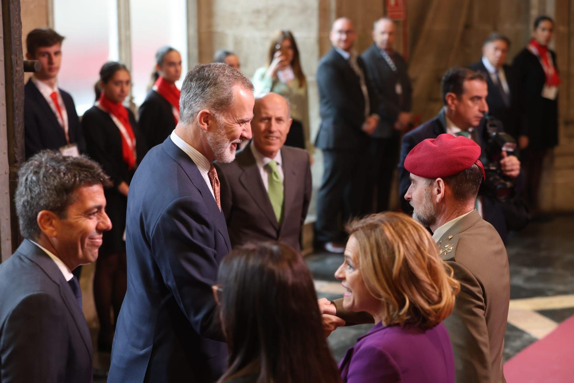 Acto de entrega de los Jaume I: Llegan las autoridades