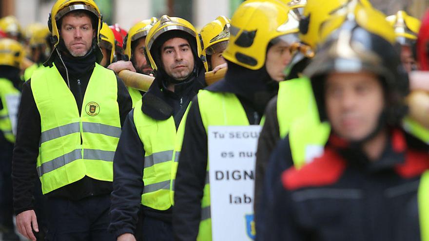 Imagen de archivo de una protesta de los bomberos de Málaga.