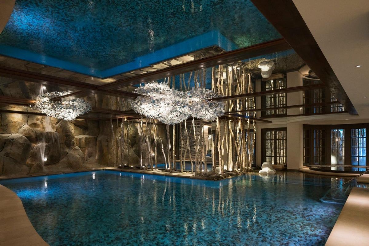 CHEVAL BLANC