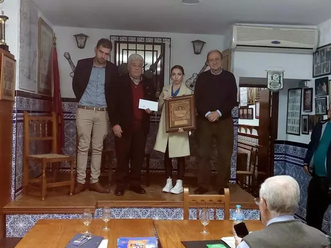 La jiennense Julia Moreno ‘La Debla’ se alza con el  Premio Agustín Gómez